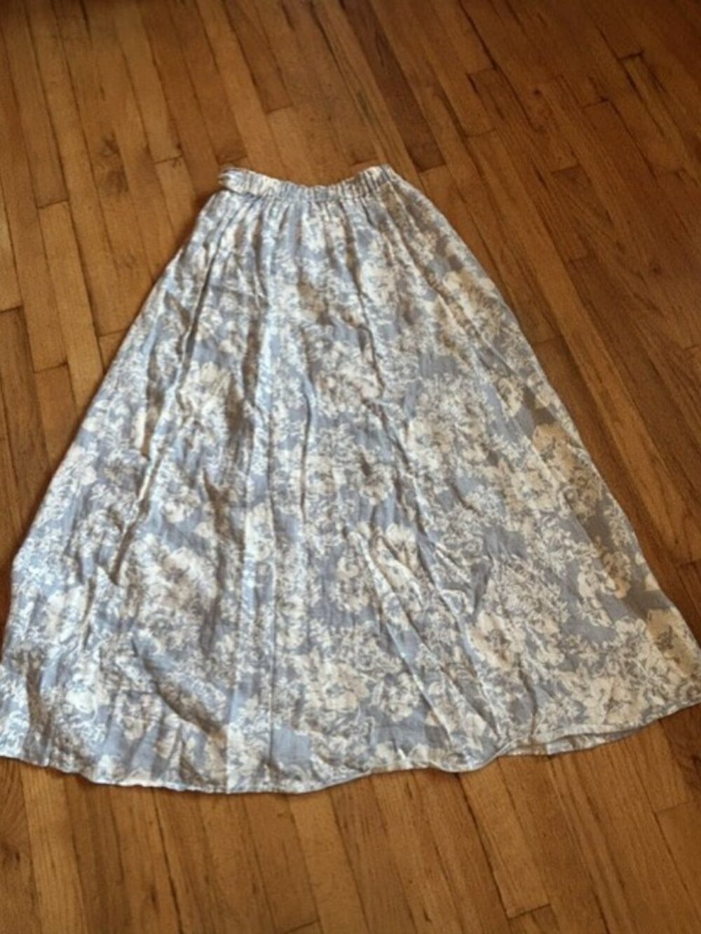 Reformation Blue White Floral Linen Two Piece Set Size 6 | 100% Linen | Crop Top - Picture 5 of 10